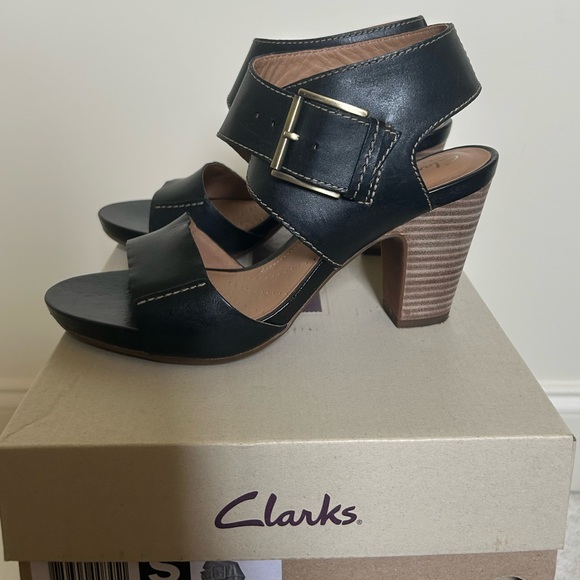 Clark’s Okena Mod heeled sandals - Picture 1 of 5
